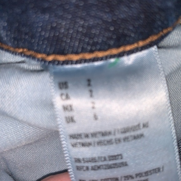 Shorts - Picture 4 of 4